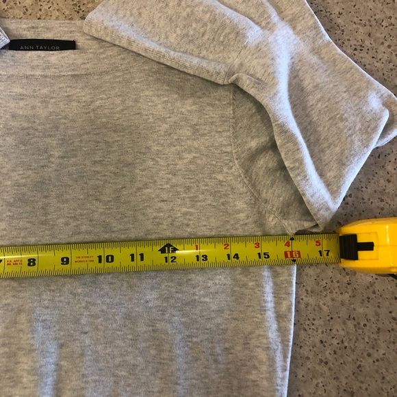 Ann Taylor Silk Cotton Blend Boatneck Pullover Top Bell Sleeve Size S Light Grey - Picture 9 of 10